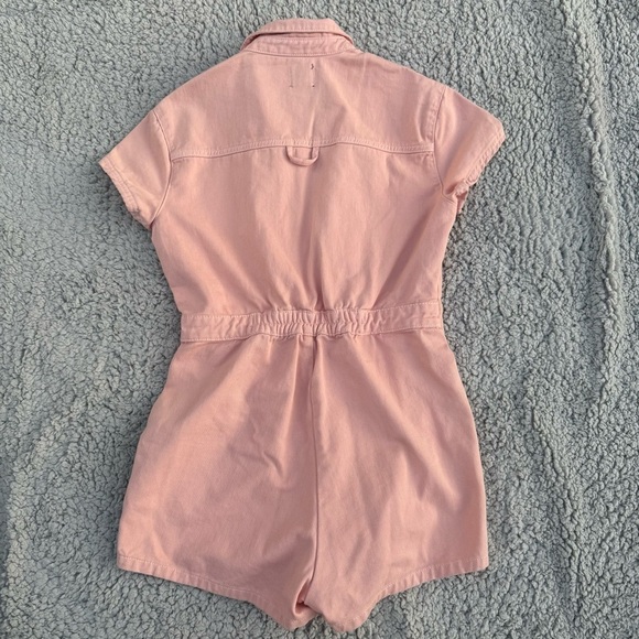 Urban Outfitters BDG Joey Short Sleeve Coverall
Romper Peach Pink Size Small - Picture 4 of 9